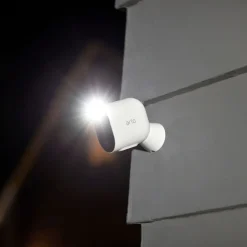 Arlo Kameraovervåking|Pro 4 Spotlight – Trådløst overvåkingskamera 4-pk.