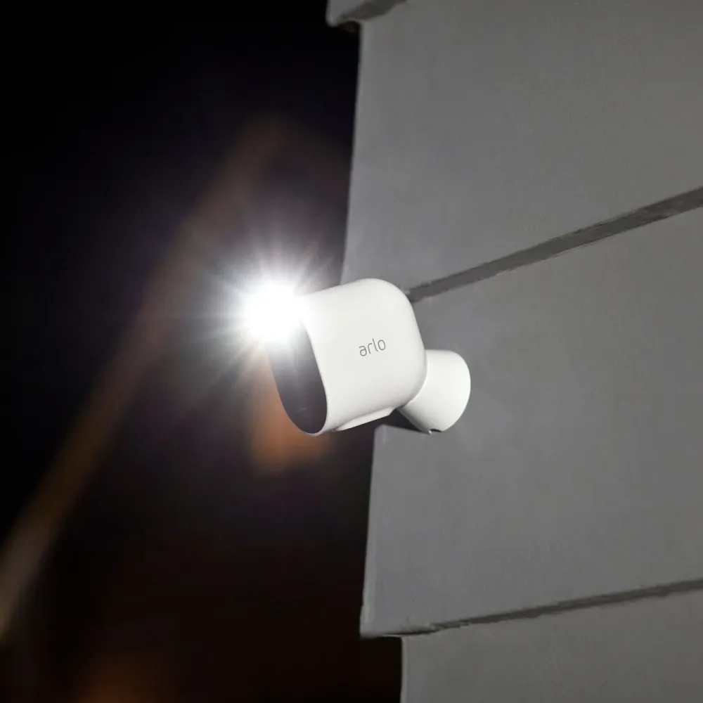 Arlo Kameraovervåking|Pro 4 Spotlight – Trådløst overvåkingskamera 4-pk.