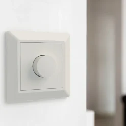 Heatit Fjernstrømbryter|Smarte Sensorer|Z-Dim 2 Z-Wave multidimmer 250 W