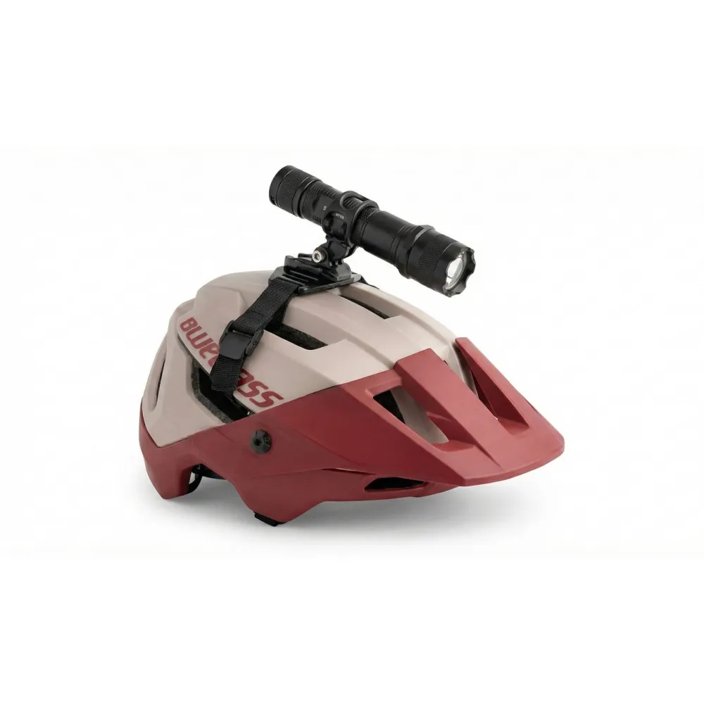 Kjell Foto Og Video|Lommelykter|Helmet Mount hjelmfeste for lykt eller actionkamera