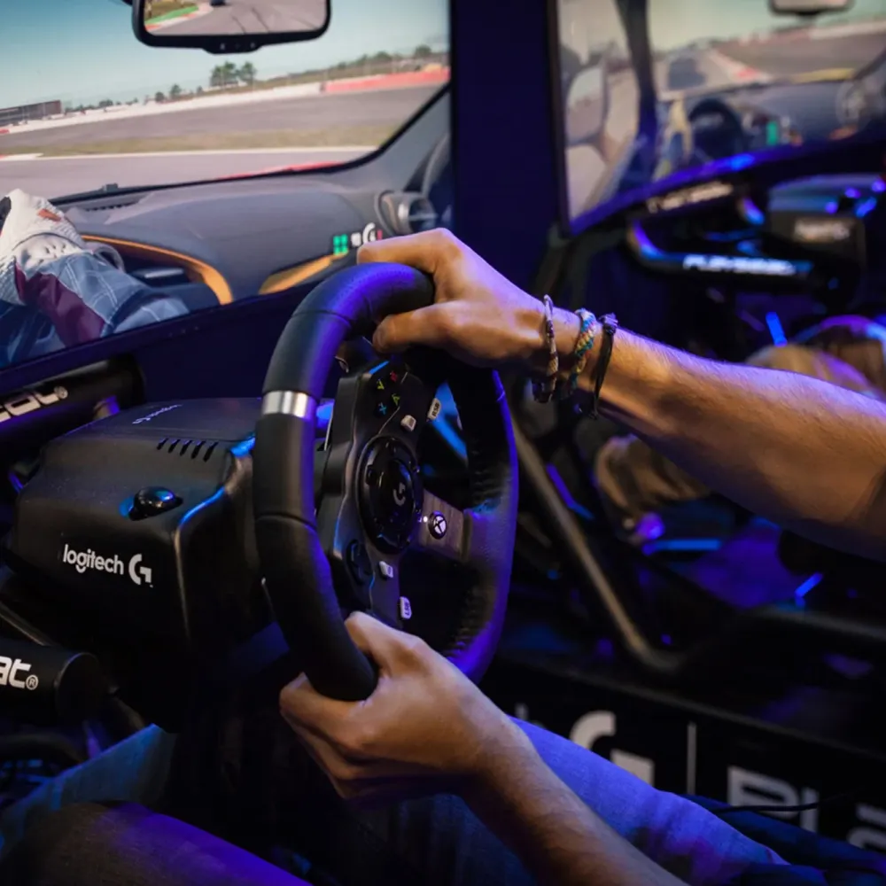 Logitech G Ratt Og Pedaler|920 Driving Force Ratt til Xbox og PC