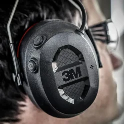 3M Kropp Og Helse|Pro-Protect hørselsvern med Bluetooth Svart