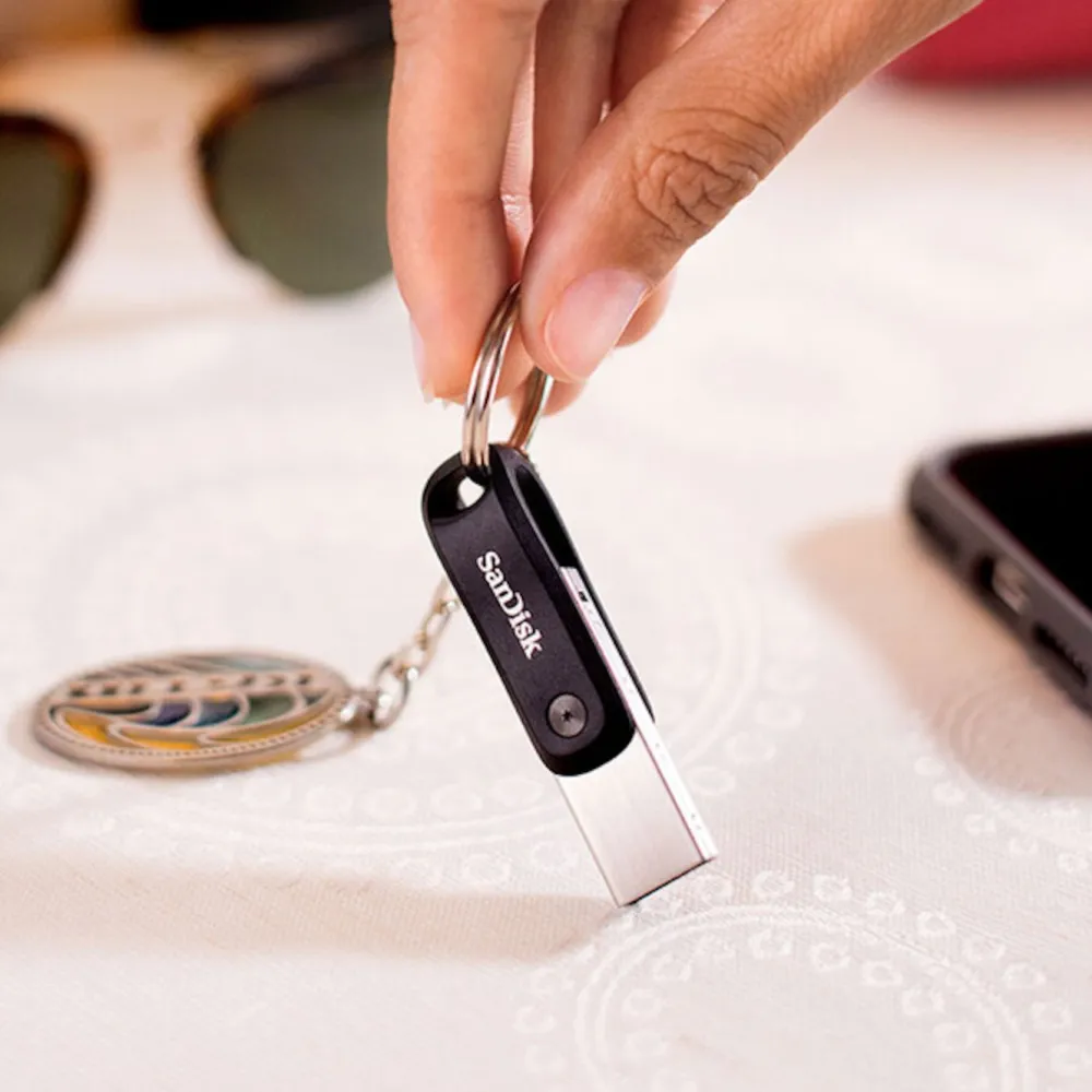 Sandisk Lagring|iXpand Go USB-minne med Lightning-kontakt 256 GB
