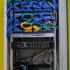 Teltonika Mobilt Bredbånd Og Rutere|RUTXR1 Rackmontert 4G-ruter