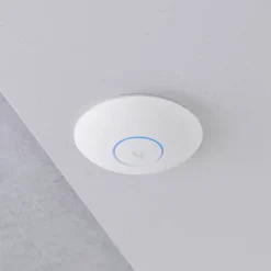 Ubiquiti Wifi-Forsterker|Unifi U7 Pro Aksesspunkt med Wifi 7