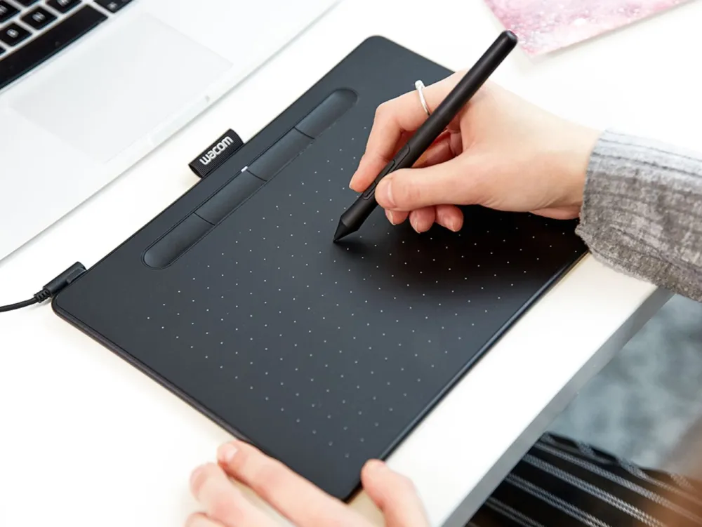 Wacom Tegnebrett|Intuos M Bluetooth-tegnebrett 216x135 mm